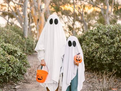 Halloween Store